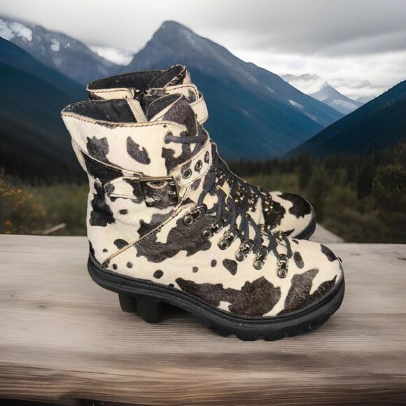 Free People Jeffrey Campbell Printed Check Lace Up Boot Color Cow Size 8M Grunge - Picture 8 of 12